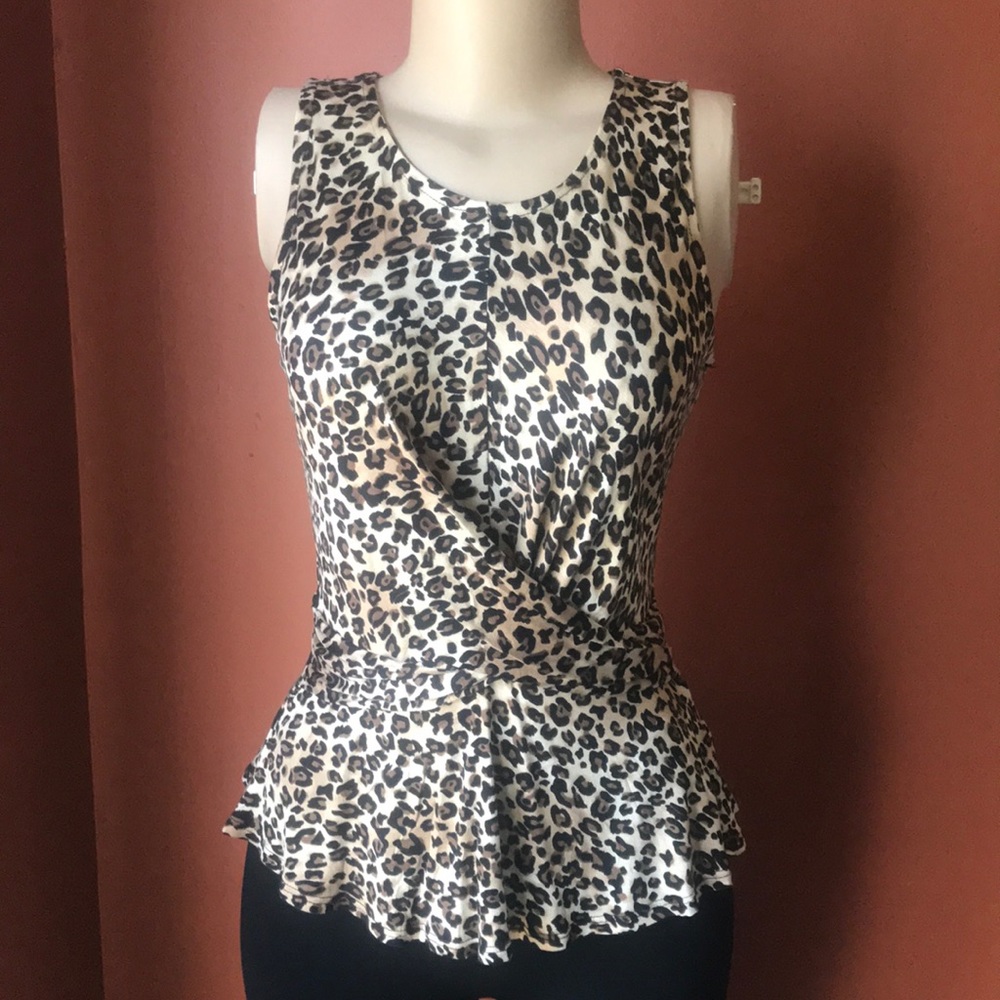 Leopard print top